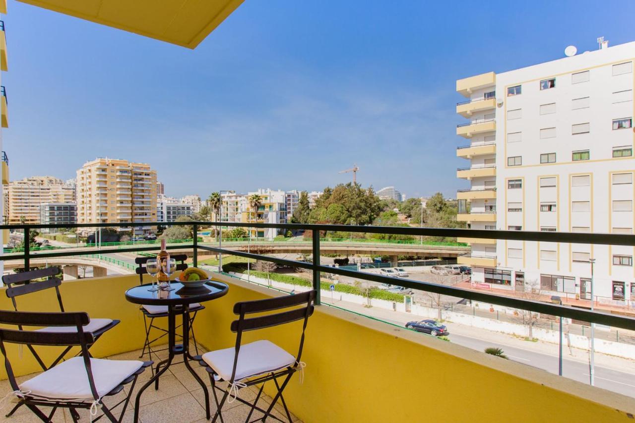 Light & Comfy Apartment W/ Pool & Balcony By Lovelystay Portimão Eksteriør billede