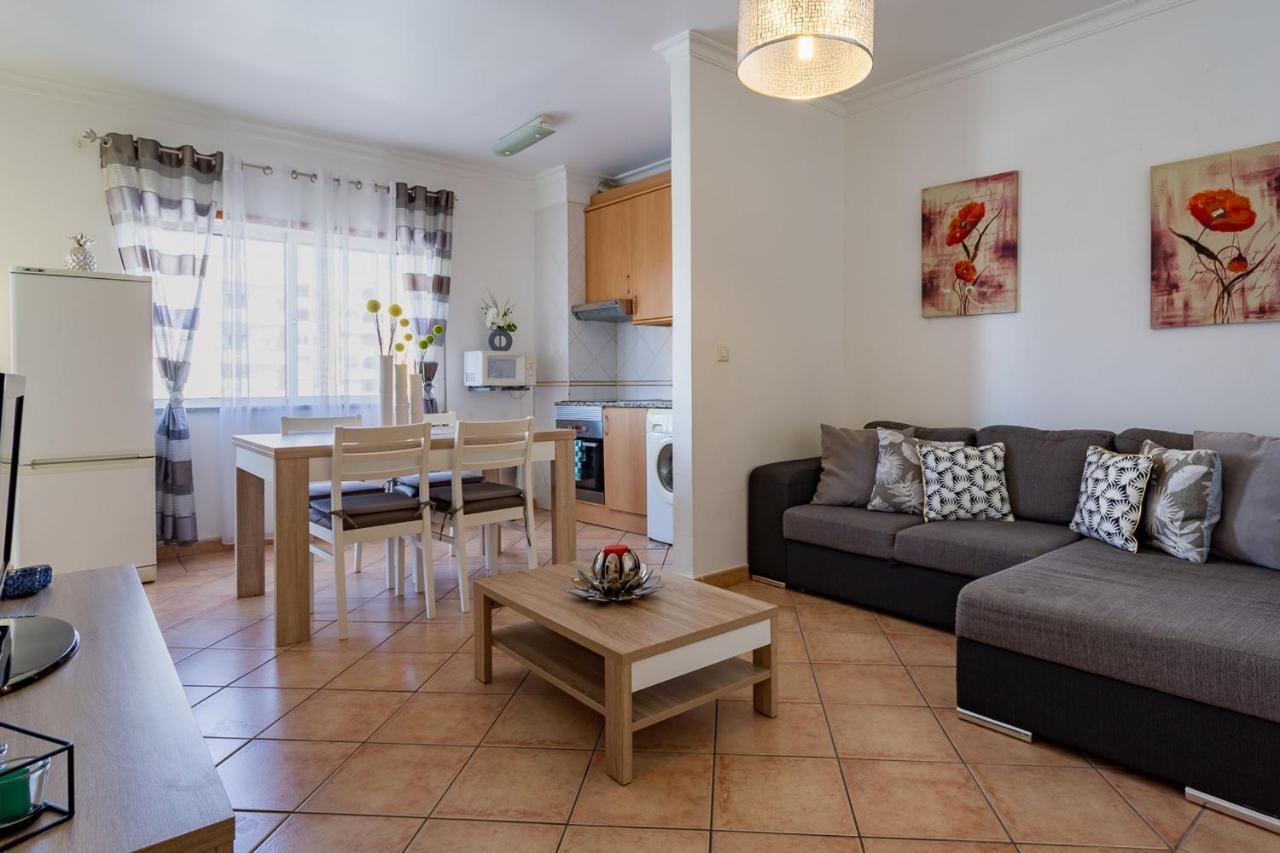 Light & Comfy Apartment W/ Pool & Balcony By Lovelystay Portimão Eksteriør billede