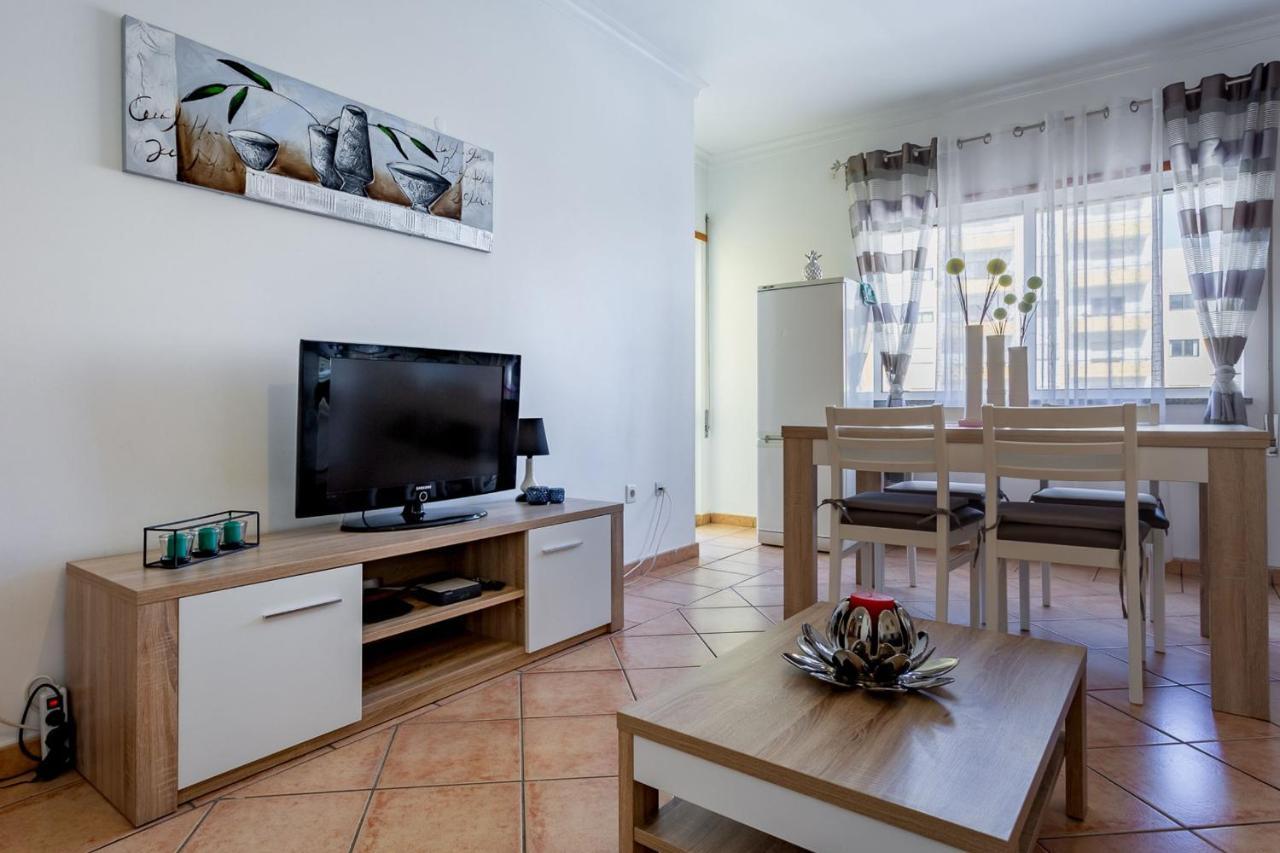 Light & Comfy Apartment W/ Pool & Balcony By Lovelystay Portimão Eksteriør billede